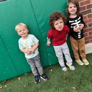 preschool_walk_baseball